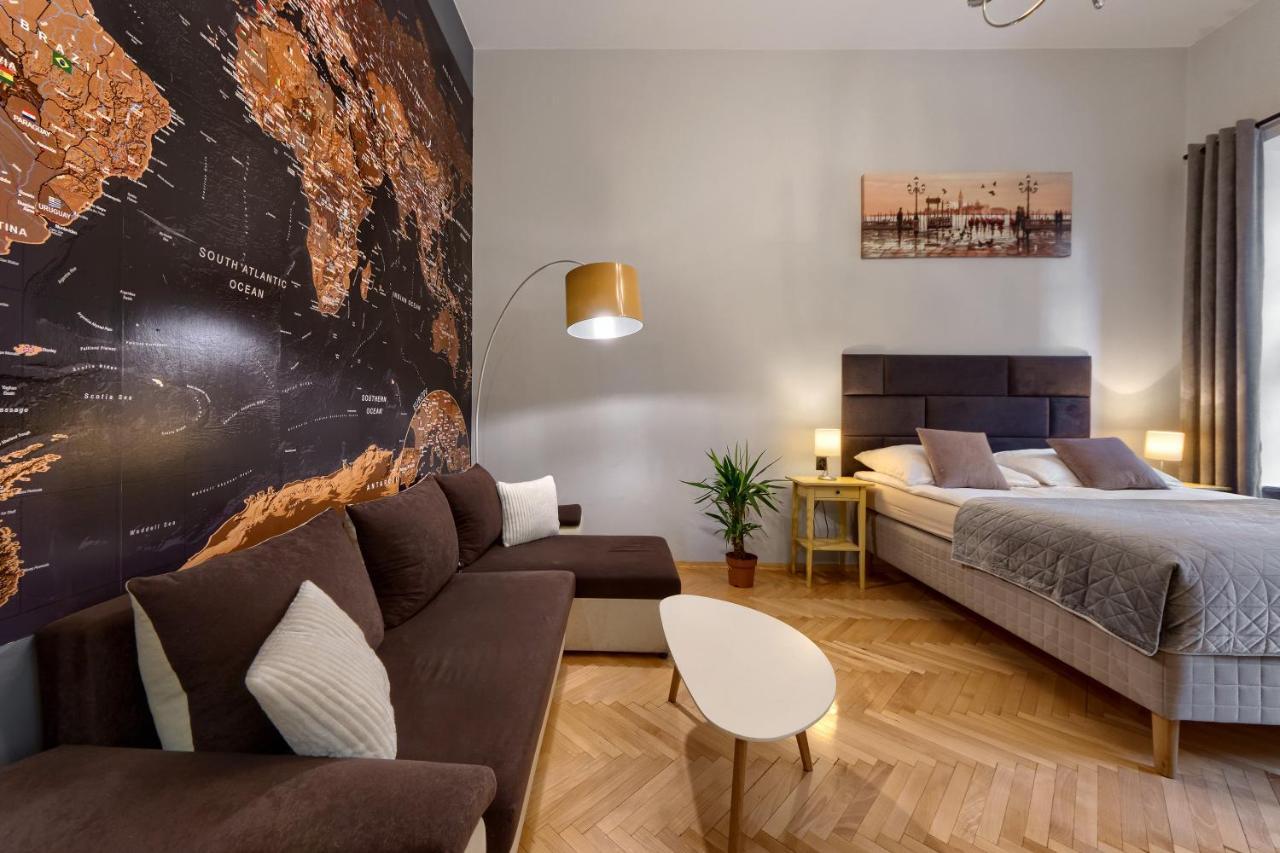 Comfortable In The Old Town Of * Krakau