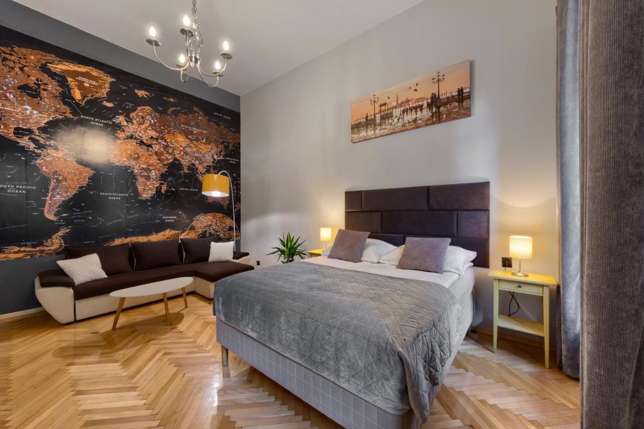 Apartament Comfortable In The Old Town Of *